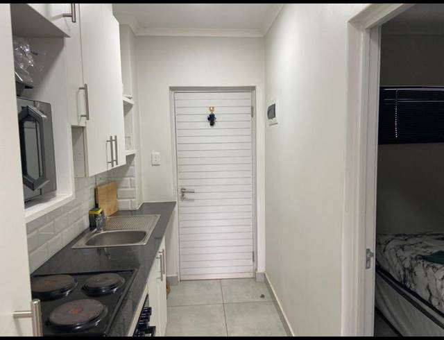 1 BEDROOM APARTMENT FOR SALE IN LINCOLN MEADE